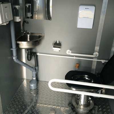 Интерьер автономного туалетного модуля для инвалидов А-3